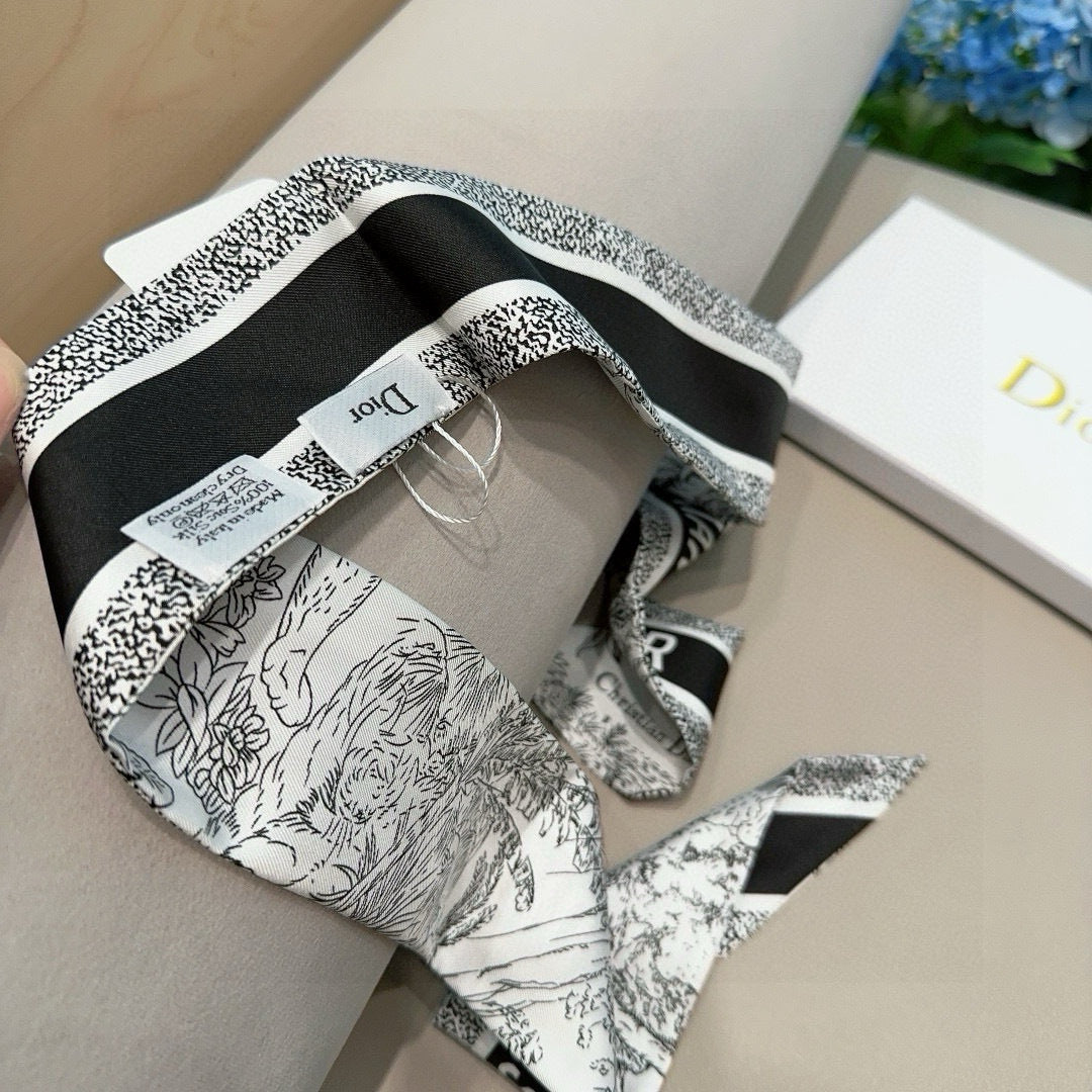 DIOR TWILLY 100 CM IN SILK 714372