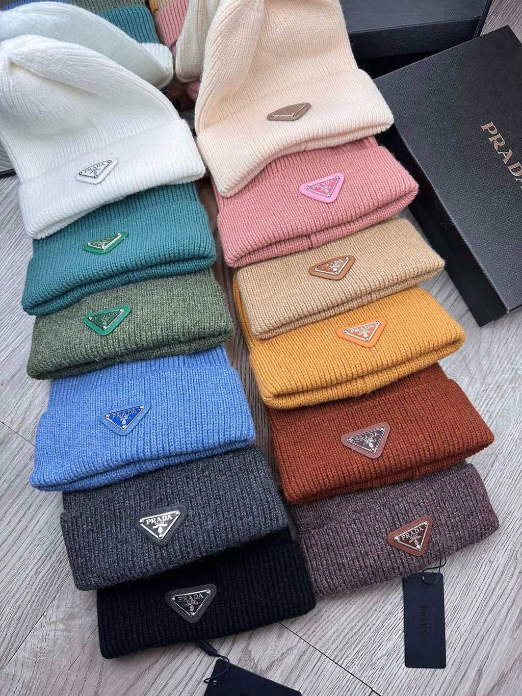 PRADA BEANIE HAT IN BRUNETTE BROWN WOOL 332399