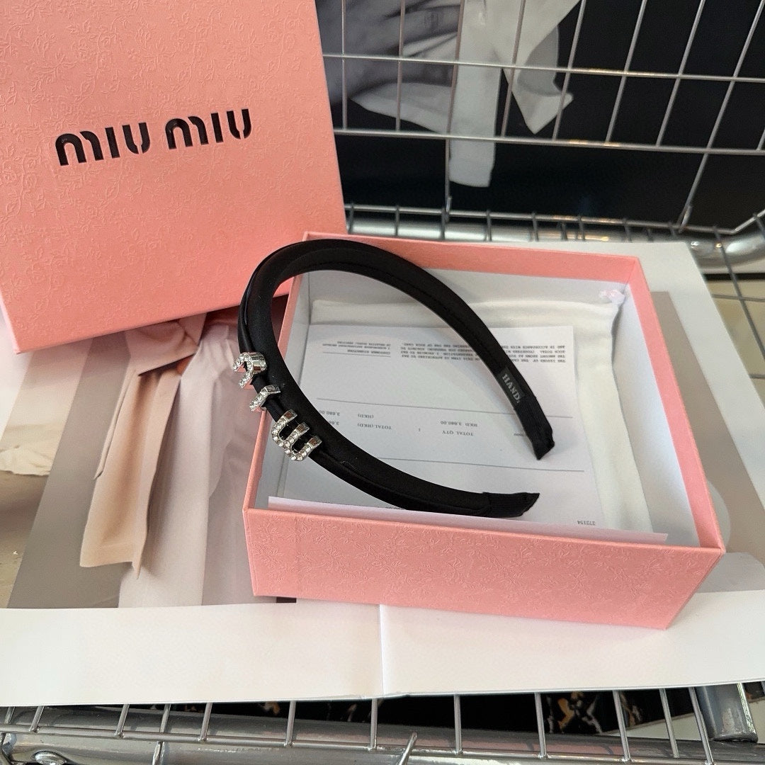 SILK HAIRBAND ATTACHED CRYSTAL LOGO BLACK 196475