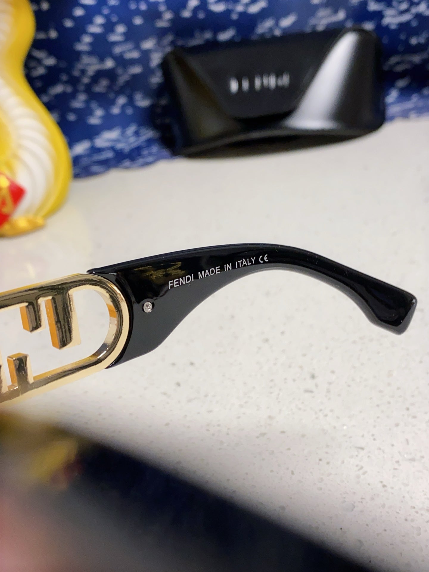 OVERSIZES FF DIAMONDS SQUARE SUNGLASSES 563315 IN ACETATE